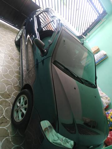 Palio 2002 1.0 8v 4 portas