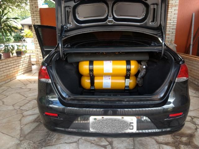 Fiat Siena 1.4 Tetrafuel -2.010/2010 - completo - Foto 8