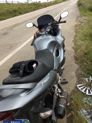 Raridade moto GSX 750 impecável - Foto 3