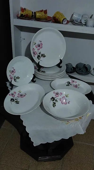 Conjunto 12 peças porcelana Porto Ferreira