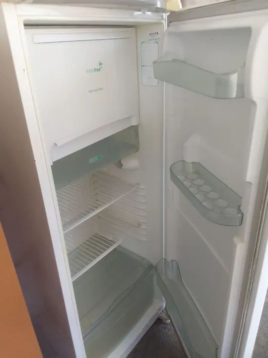 Geladeira Consul com Dispenser de Água 3 mês de garantia  - Foto 2