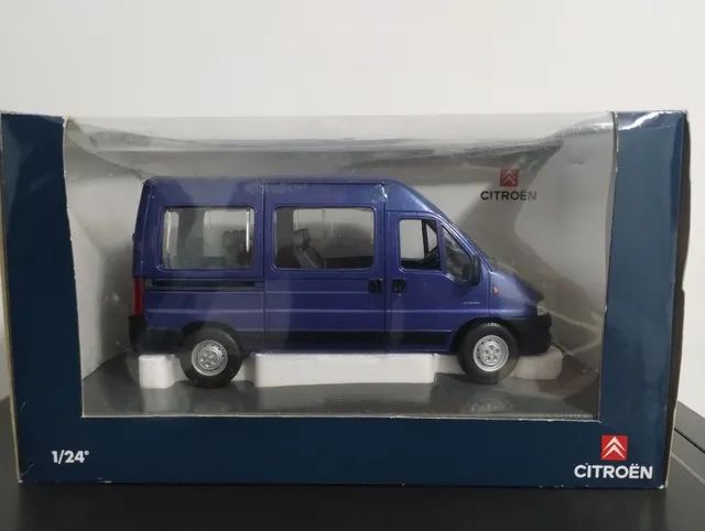 Miniatura Citroen jumper 1/24 norev - raríssima - irmã gêmea da Fiat Ducato