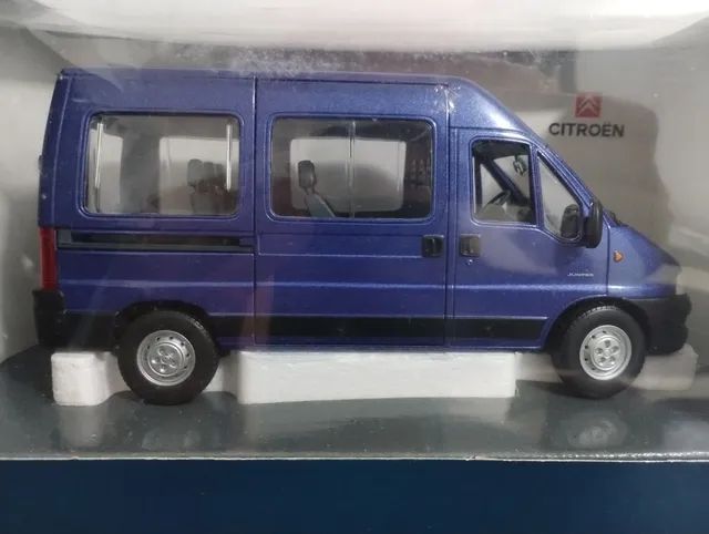 Miniatura Citroen jumper 1/24 norev - raríssima - irmã gêmea da Fiat Ducato - Foto 2
