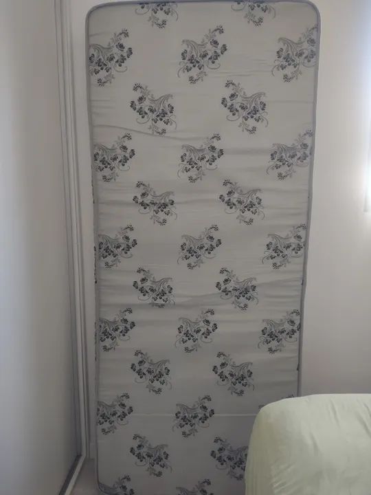 De 280 por 150,00.  Colchão de solteiro - Usado 2x