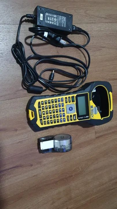 Etiquetadora Profissional Brady BMP21-Plus Fitas 19mm - USADO