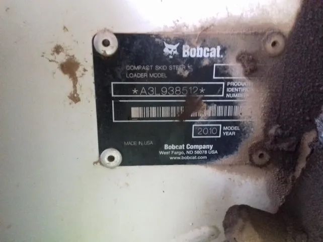 Mini Carregadeira Bobcat S185 - Ano 2010 - Foto 2