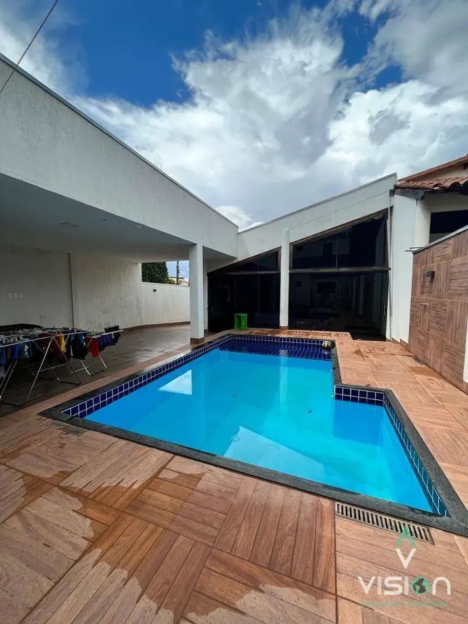 Casa com 3 dormitórios à venda, 250 m² por R$ 1.100.000,00 - Vicente Pires - Vicente Pires