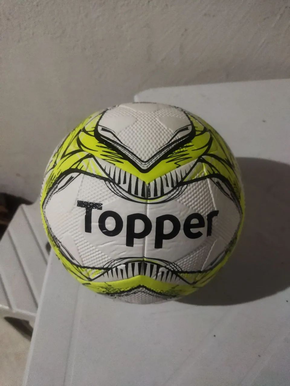 Bola de Futebol Topper campo