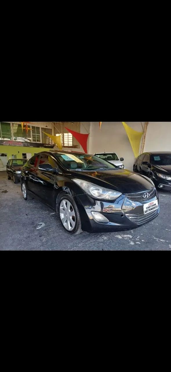 Hyundai Elantra GLS 1.8 Automático com Teto Solar - Foto 2