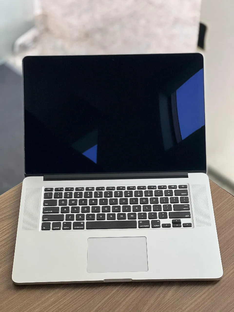 macbook pro 2015 i7 16gb