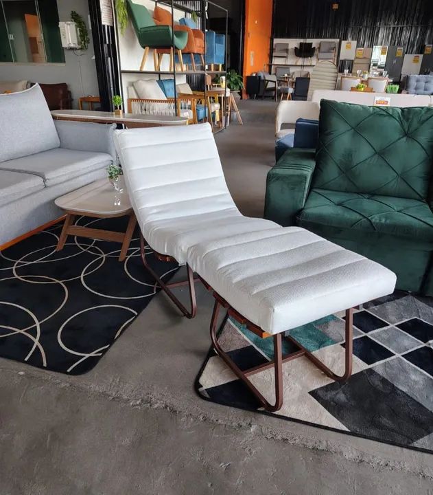 POLTRONA + PUFF COSTELA RUBI qnq 