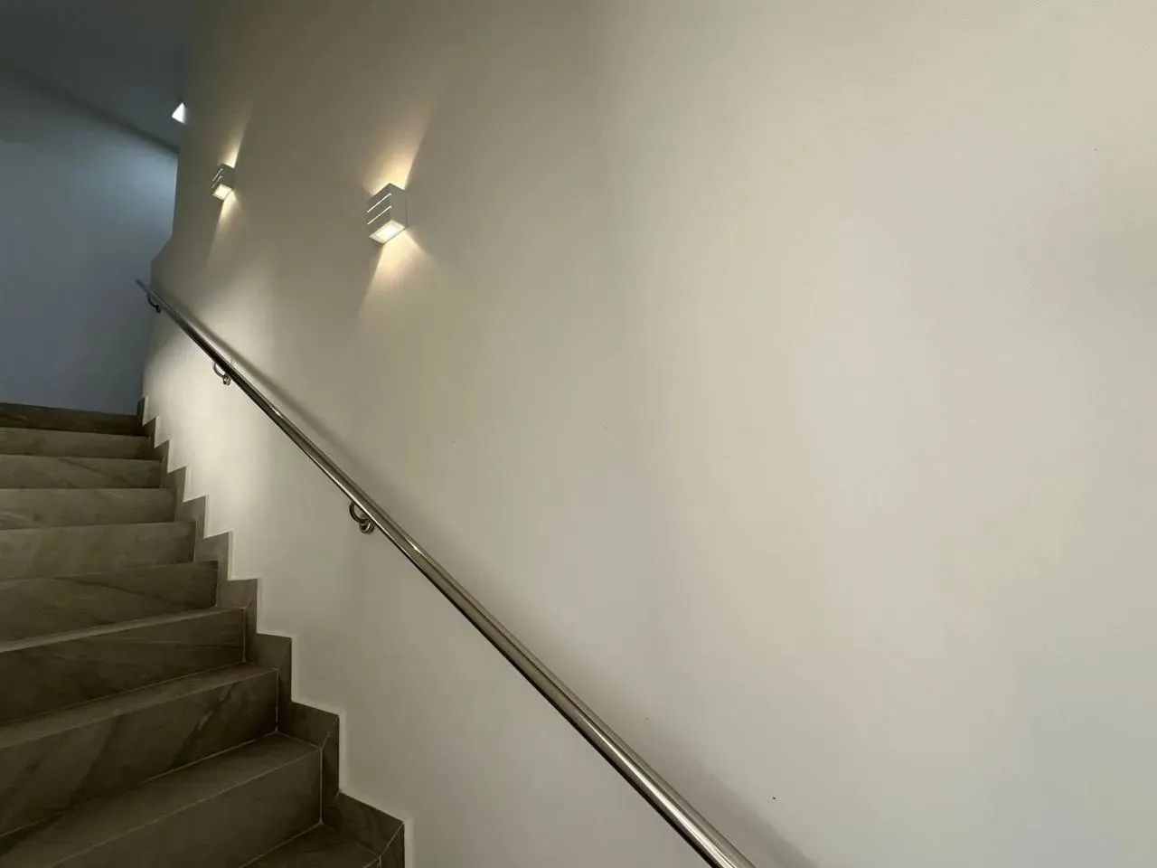 Sobrado com 3 dormitórios para locação, 181 m² - Jardins Barcelona - Senador Canedo/G - Foto 5