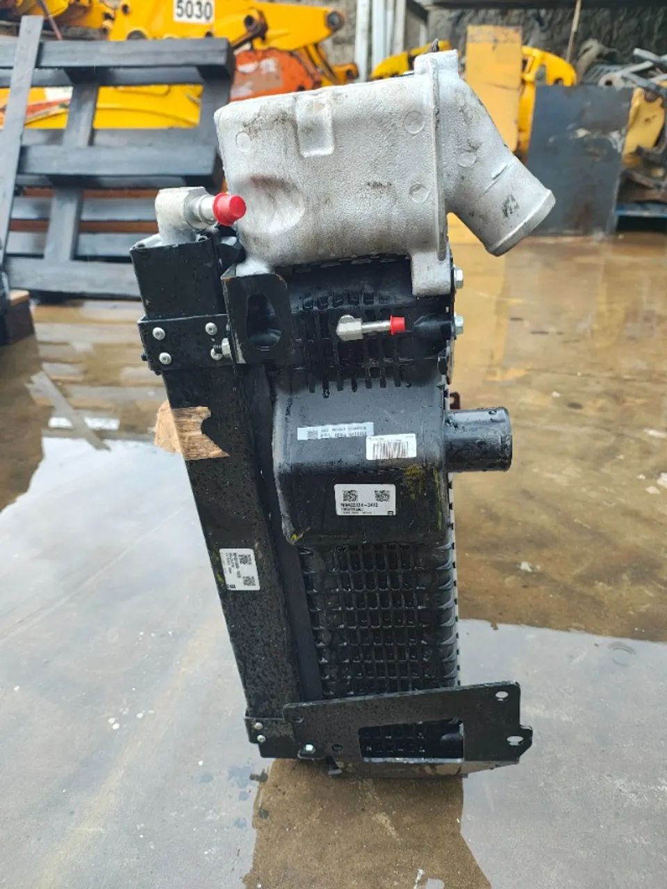 Conj. Radiador completo JCB 4CX eco p/n 128/F3872 - Foto 2