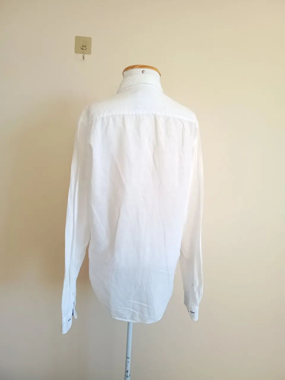 Camisa Zara de linho branca manga comprida - Foto 3
