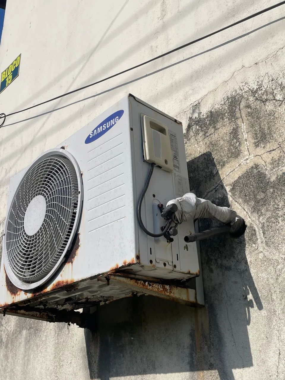 CENTRAL DE AR P RETIRADA DE PEÇAS  - Foto 2