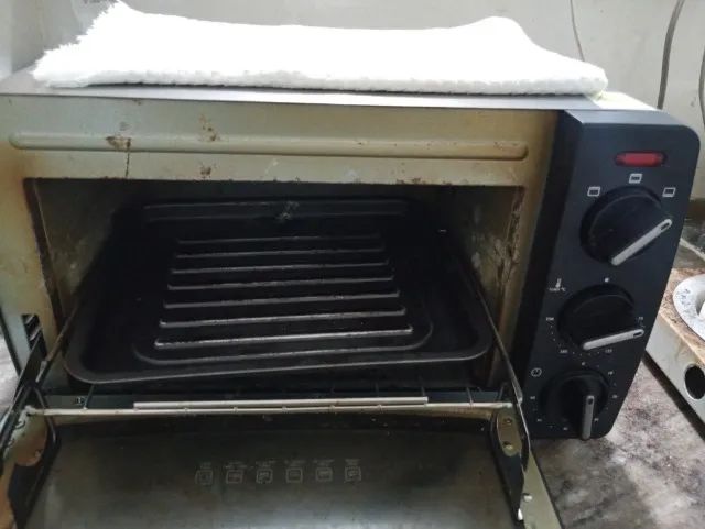 Forninho Electrolux 20 litros R$250 - Foto 3
