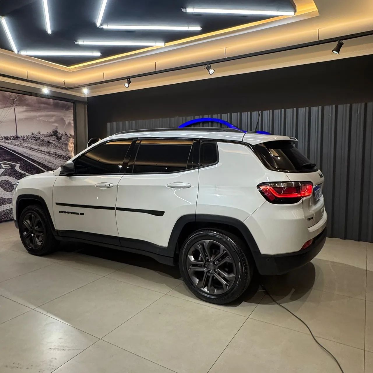 JEEP COMPASS LONGITUDE ED 70 ANOS 1.3 TB FLEX ANO 2021-2022 - Foto 2