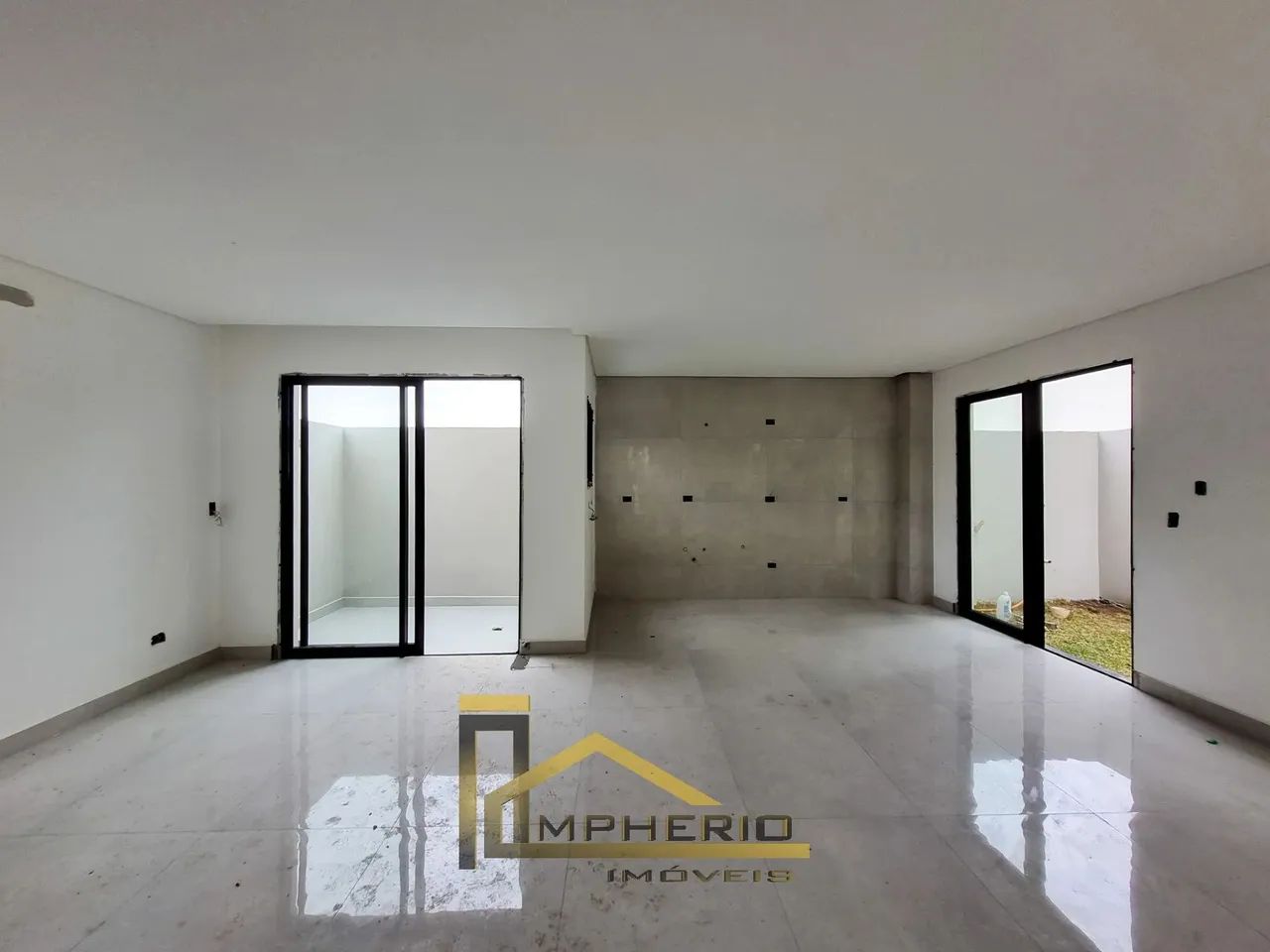 Casa em Condomínio à Venda em Curitiba-PR, Bairro Uberaba: 3 Quartos, 1 Suíte, 3 Salas, 1  - Foto 5