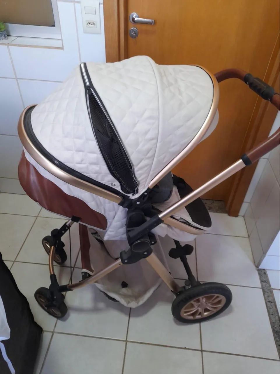 Carrinho de passeio de bebê  - Foto 4