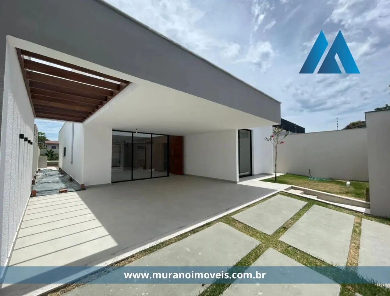 Murano Imobiliária Vende: Casa Espaçosa em Morada do Sol - Vila Velha/ES