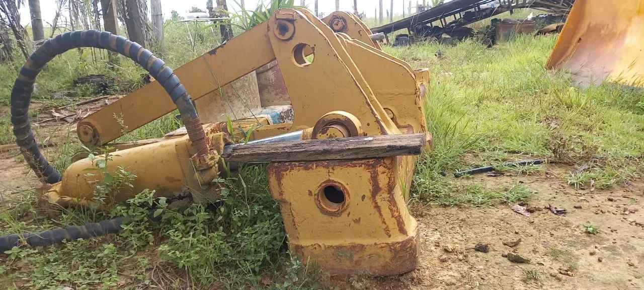 Escarificador D65 komatsu - Foto 3