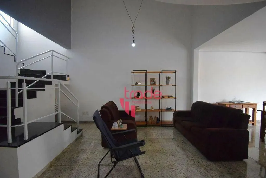 Casa para Vender de 03 Suítes no Bairro Ribeirânia em Ribeirão Preto com Piscina e Churras