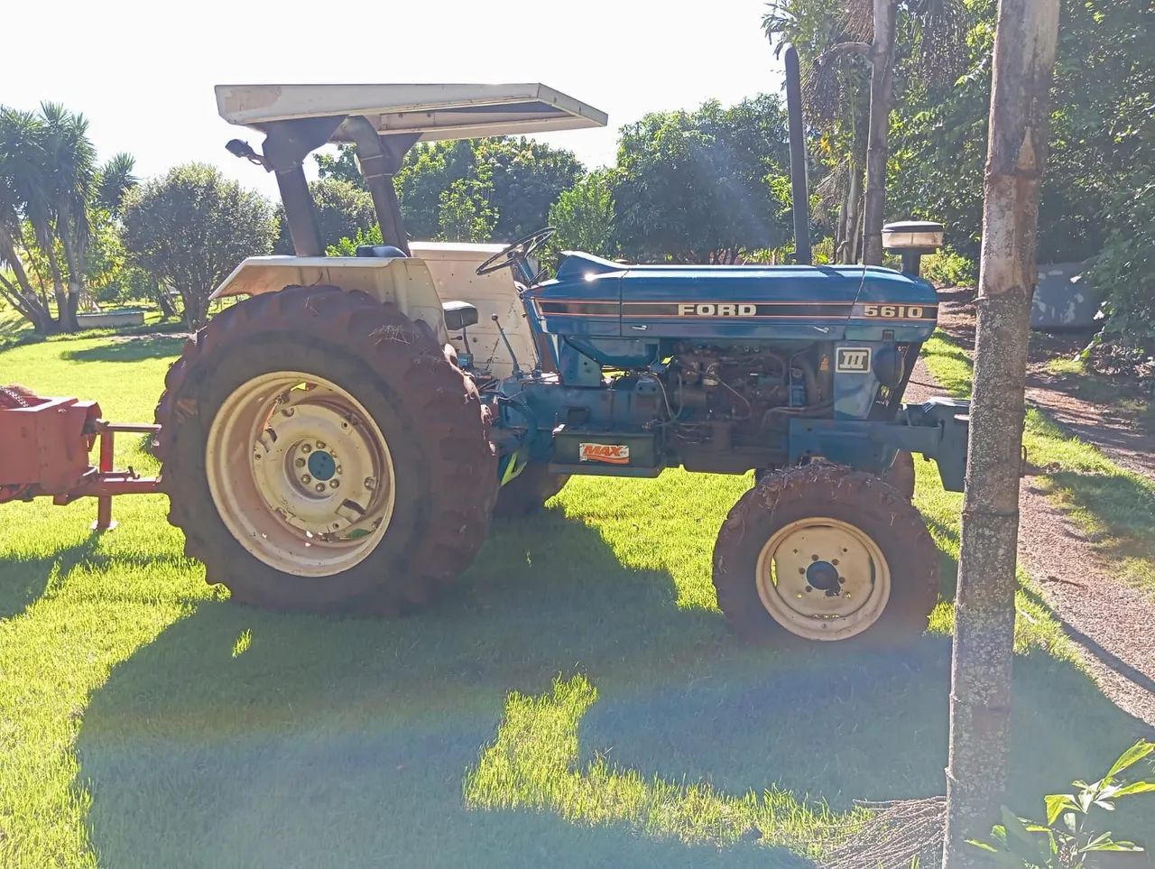 Trator Ford 5610 ano 89