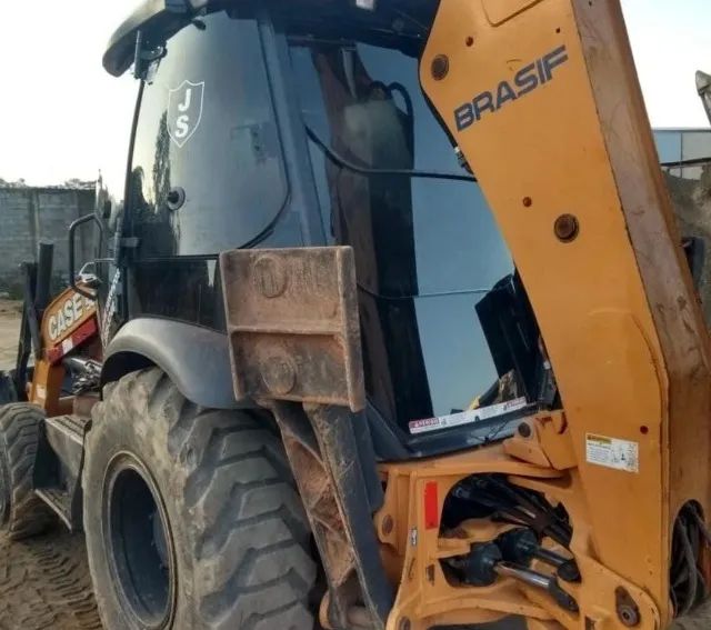 Retroescavadeira Case 580n Ano 2019 - Foto 4