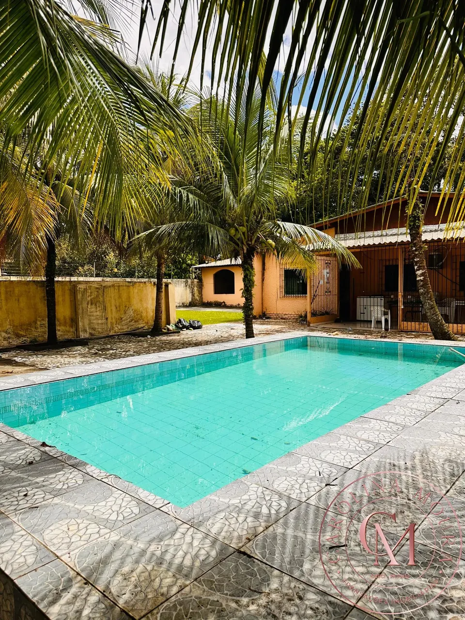 Aluguel por temporada. Casa em mosqueiro com 5 quartos, campo, piscina.