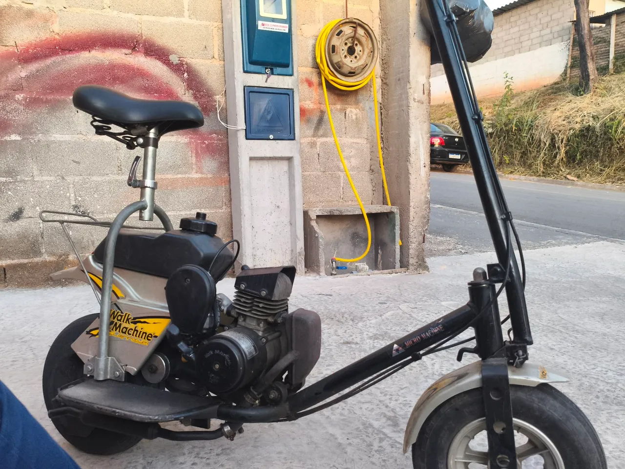 Walk machine
