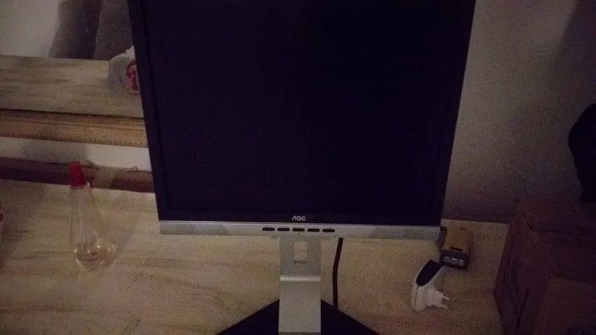 Monitor AOC LCD de 17