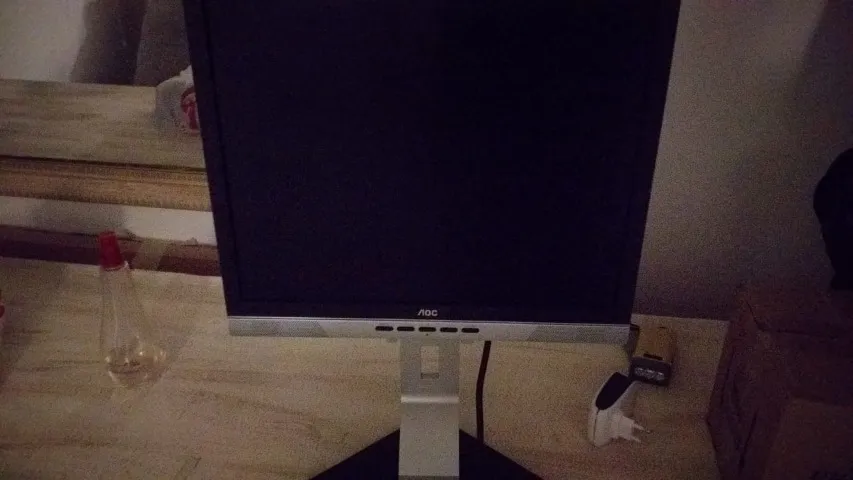 Monitor AOC LCD de 17