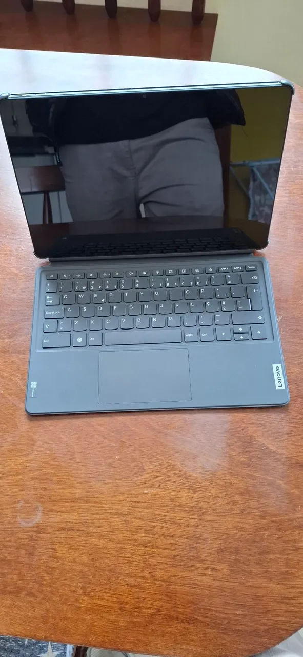 Tablet Lenovo com teclado