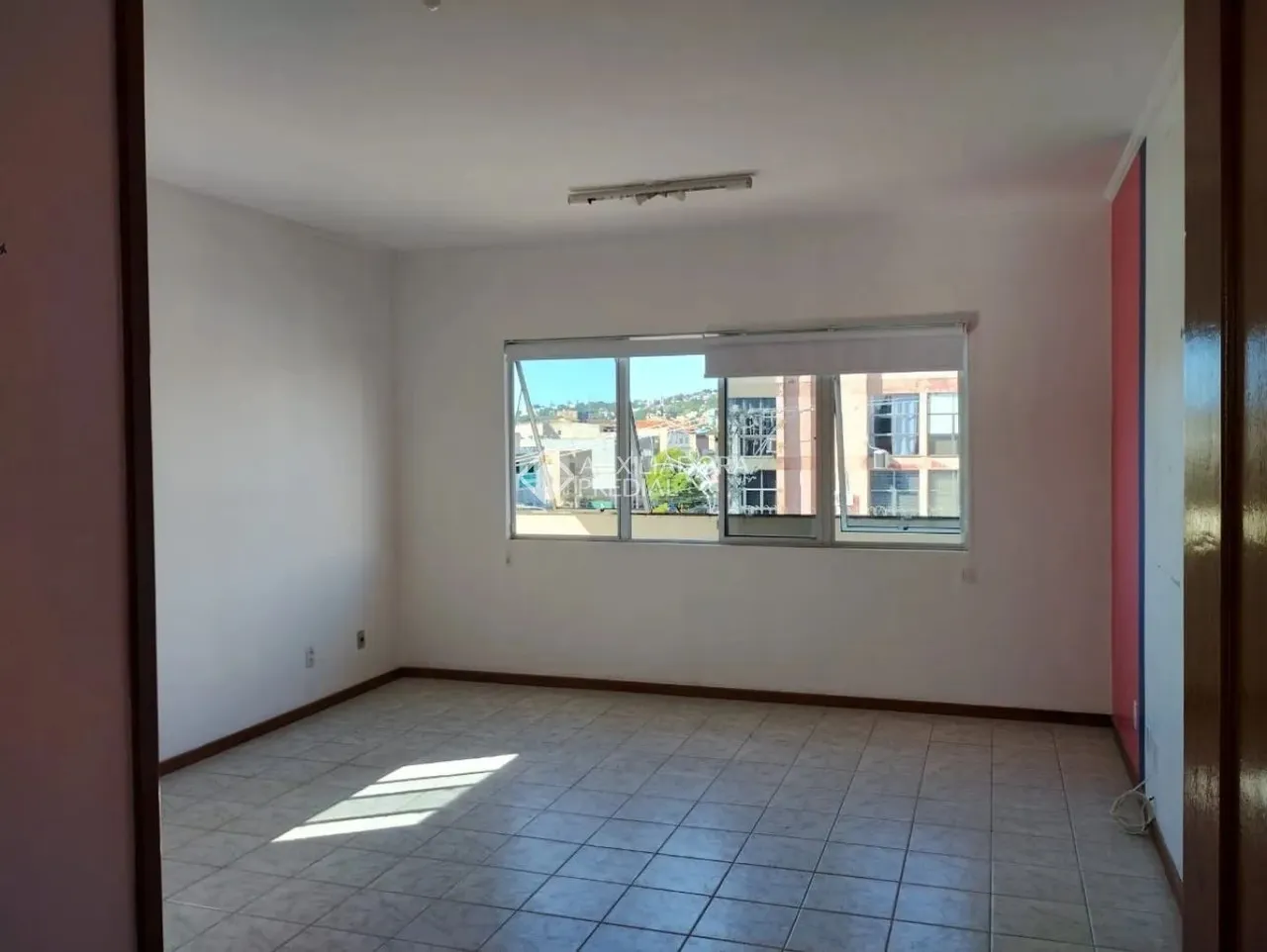 SALA COMERCIAL 31M² ZONA SUL PORTO ALEGRE