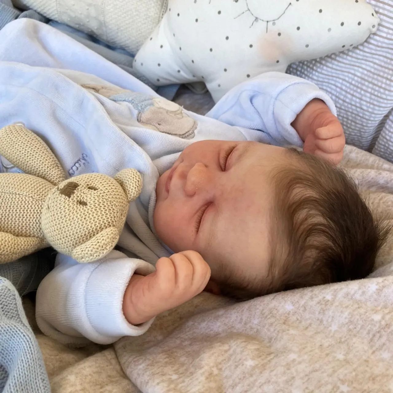 Bebê reborn - kit sarah - Foto 5