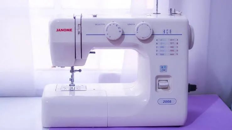 Máquina de Costura Janome 2008S NOVA 110V