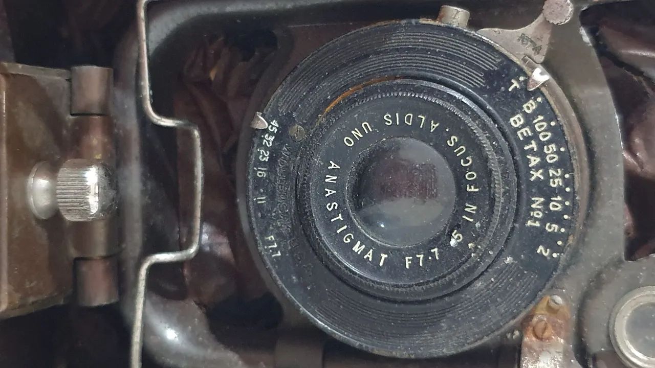 Máquina fotográfica Ensign Carbine n°12 anos 30 leia descrição  - Foto 4