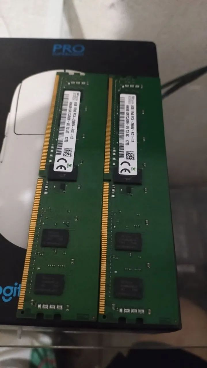Memória RAM 16GB DDR4 