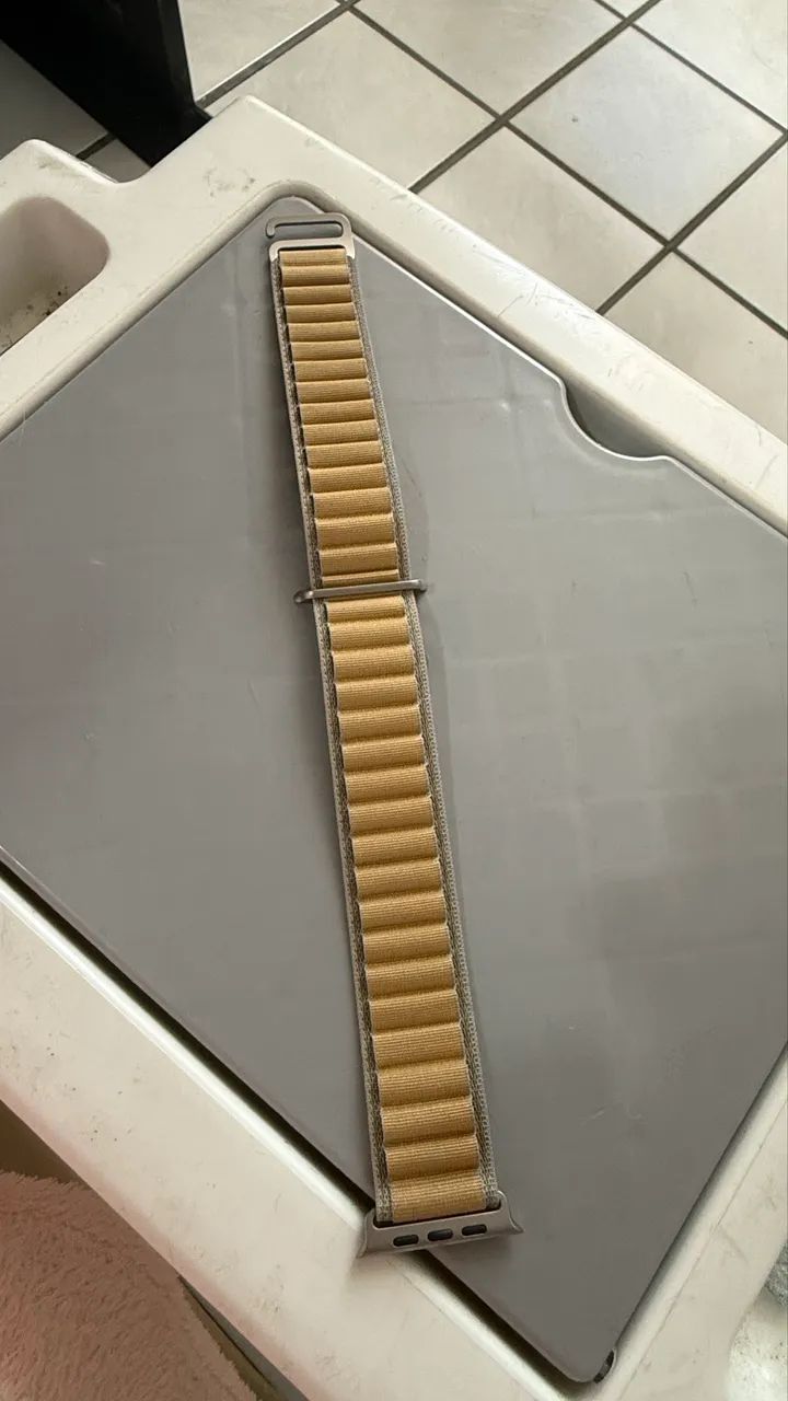 Pulseira Apple Loop Alpine Tan L e S Original  - Foto 5