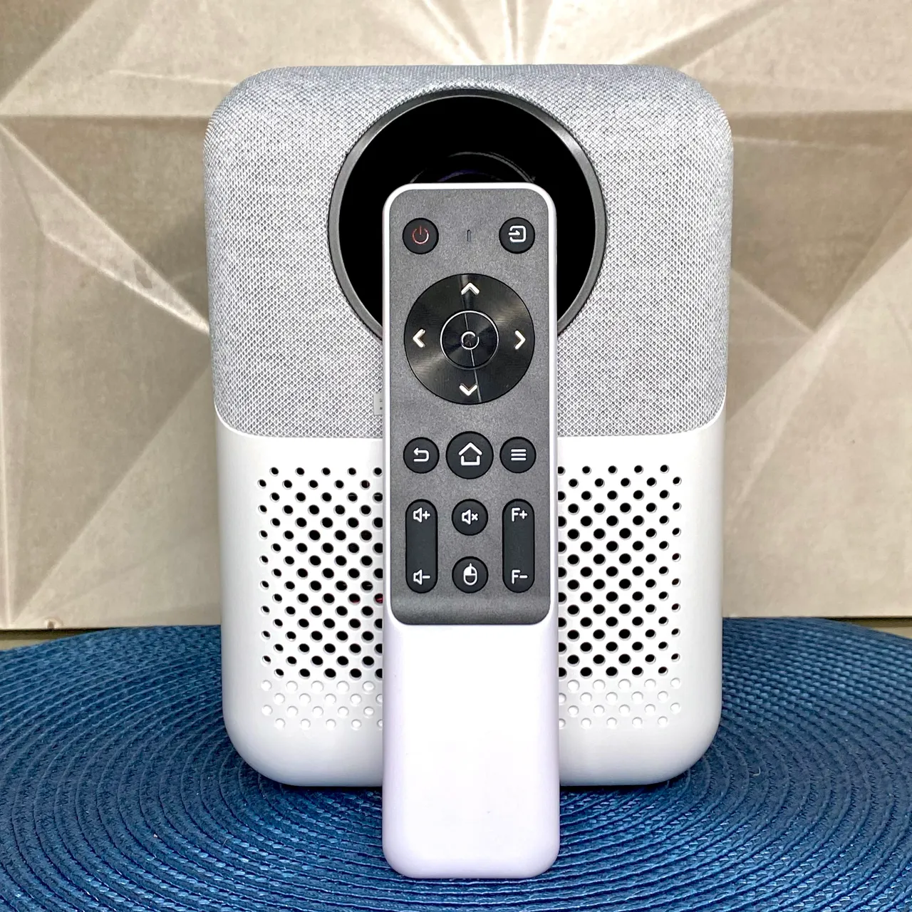 Mini Projetor Byintek Love U4 4K