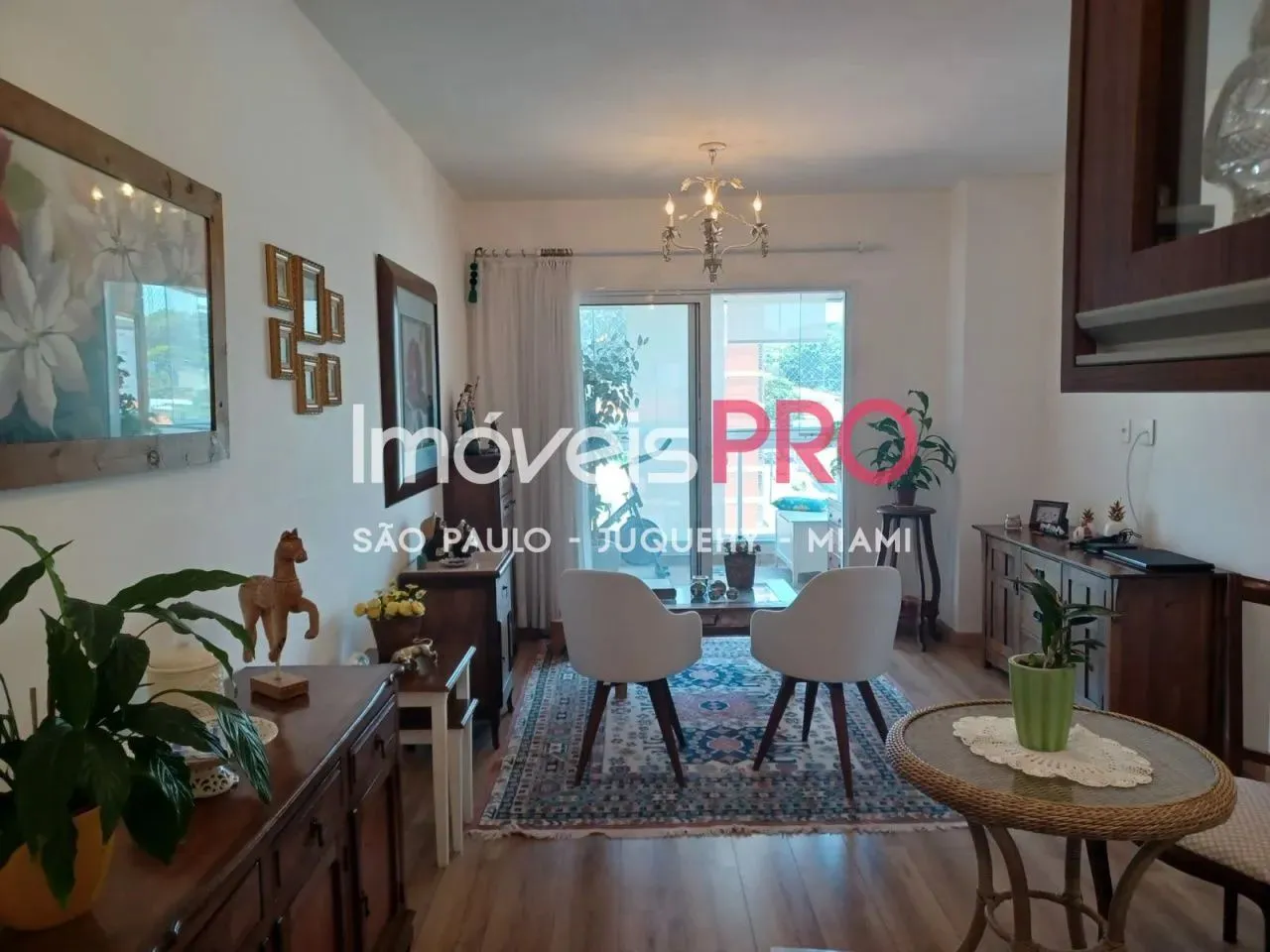 Vila Mariana, Apartamento 84metros, 3 quartos, 1 suite, varanda, 2 vagas, perto metrô Sant