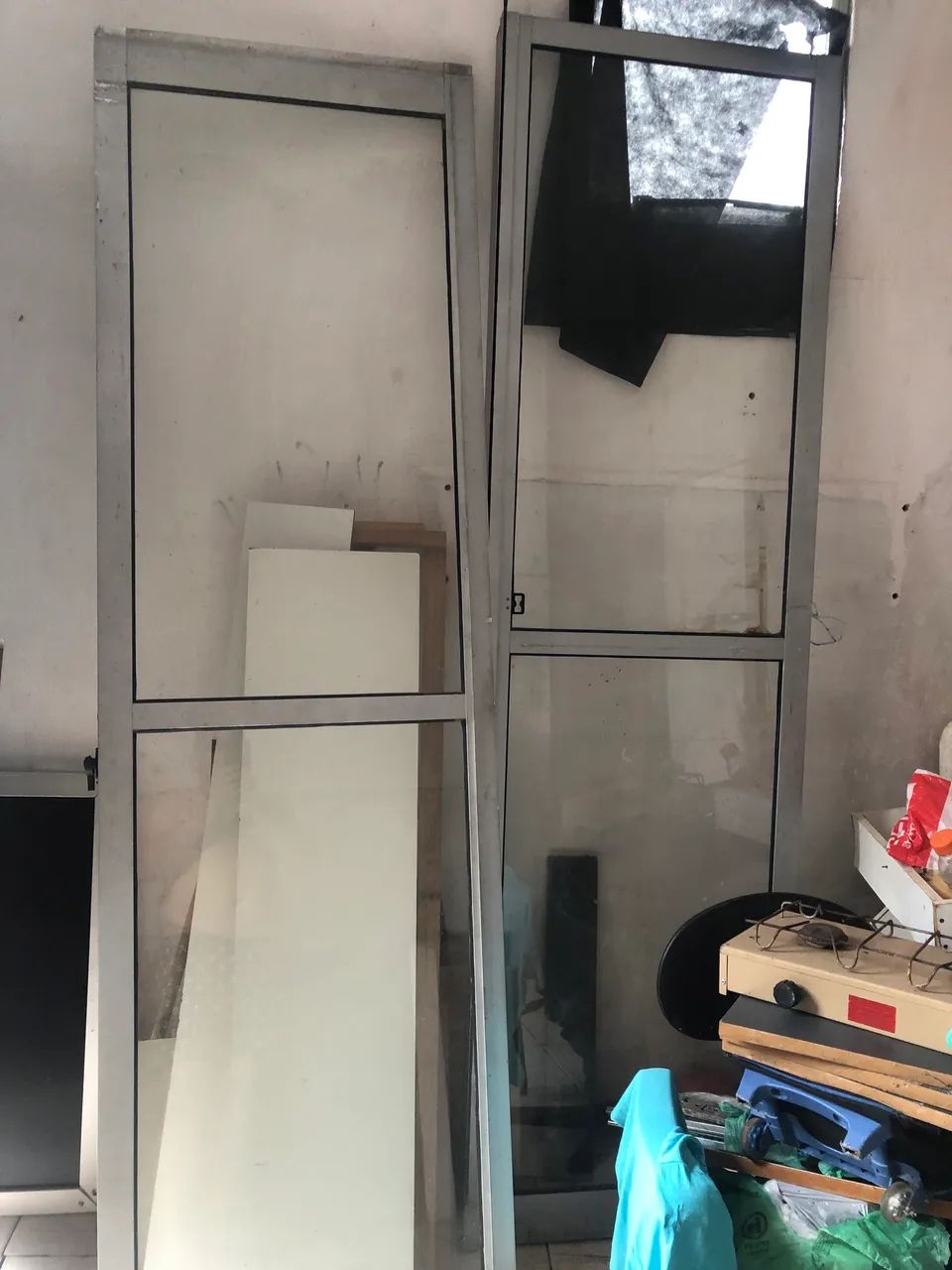 Vendo Porta de vidro 64651439455745120