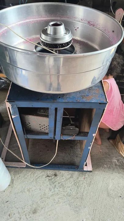 Máquina de Algodão Doce - Usada em Ótimo Estado - Foto 3