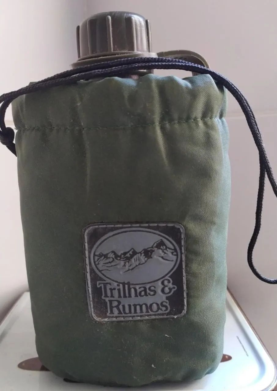 Cantil Trilhas e Rumos Verde Musgo com Capa na mesma cor usado em bom estado  - Foto 5