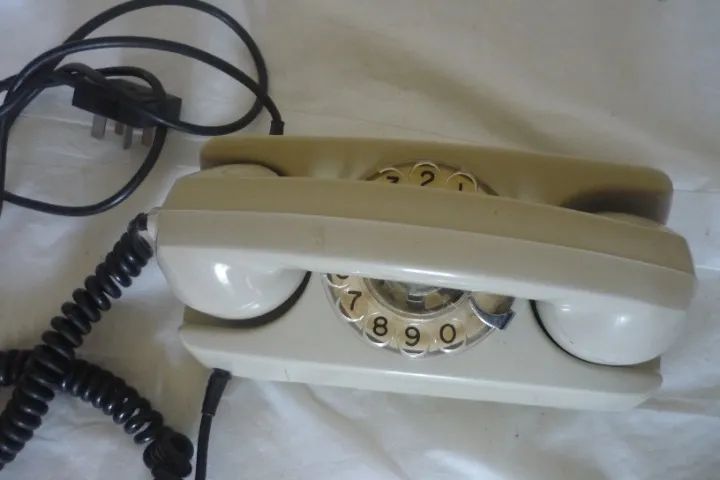 Telefone Tijolinho Bege No Estado Com Detalhes Leia Descrição - Foto 2