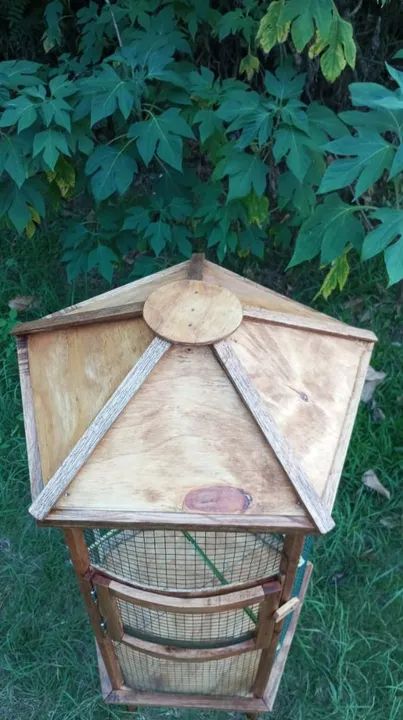 Gaiola para pássaros em madeira - Foto 3