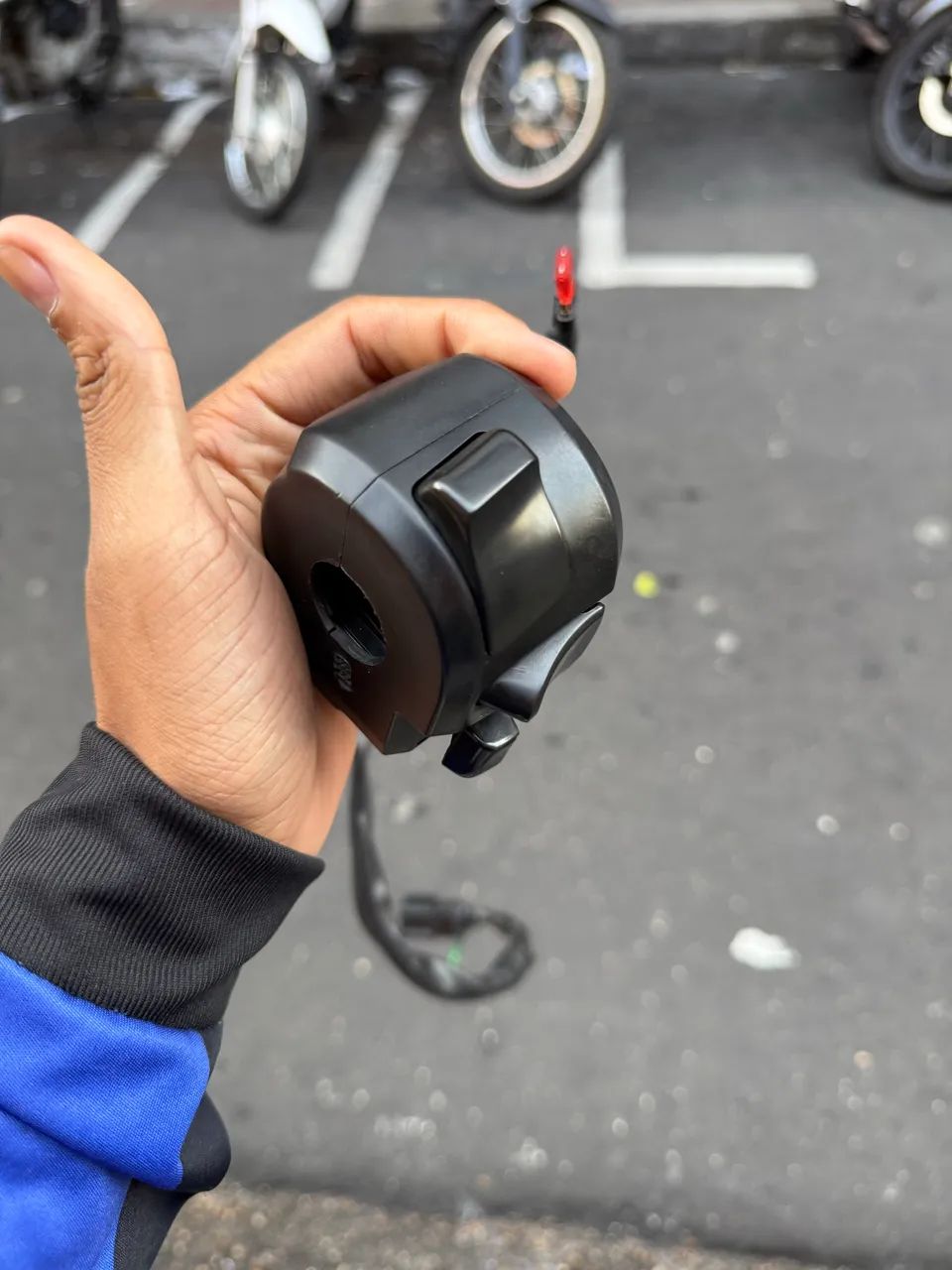 Punho de Luz - Luz/Buzina/Setas - Foto 3