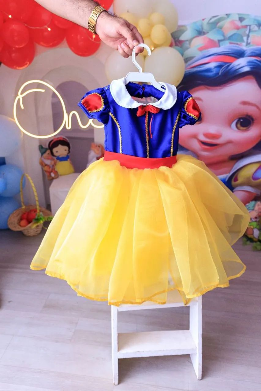 Vestido Branca de Neve Princesa bem Rodado.  - Foto 3