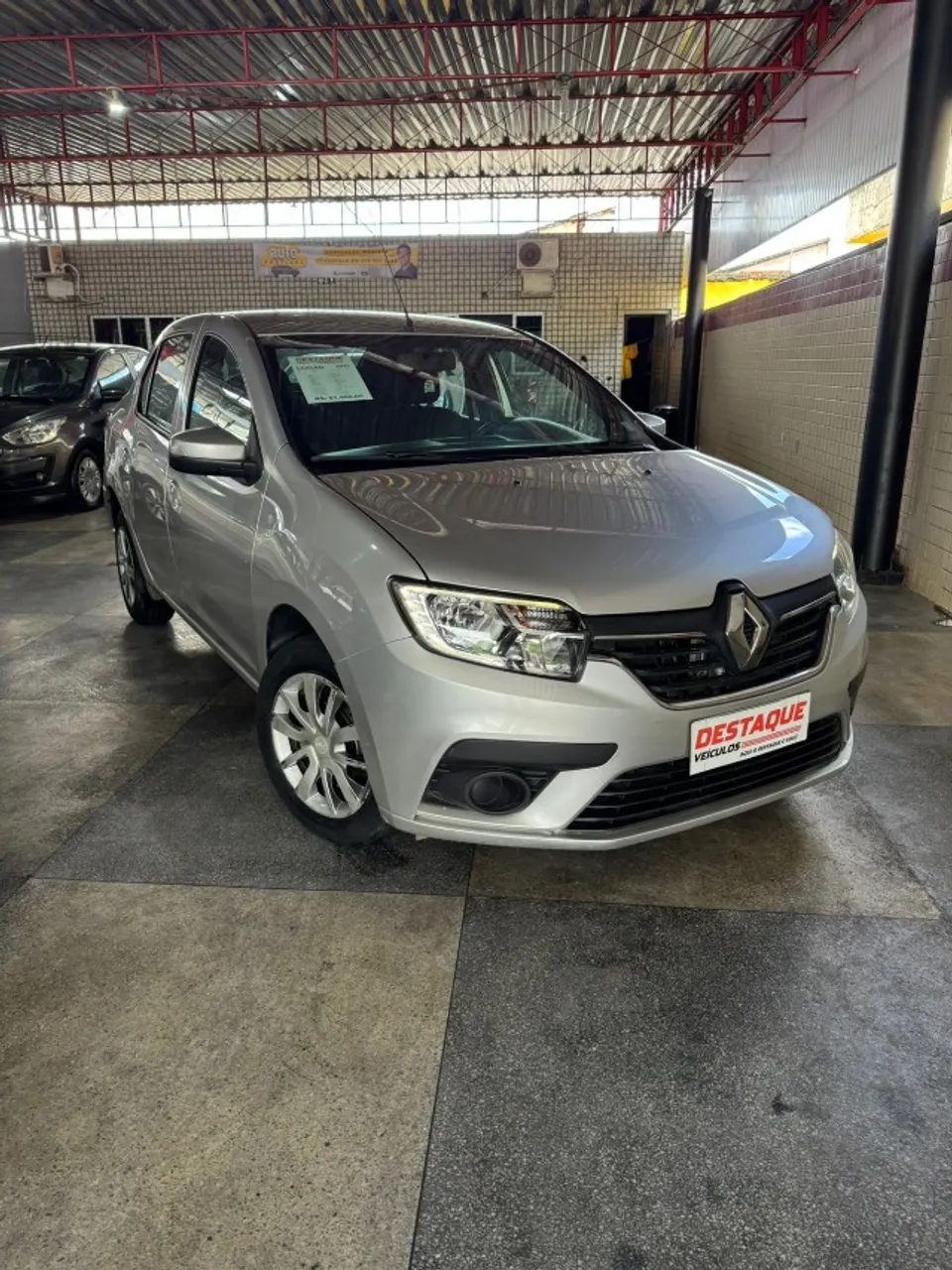 Renault Logan Zen 1.0 - 2022