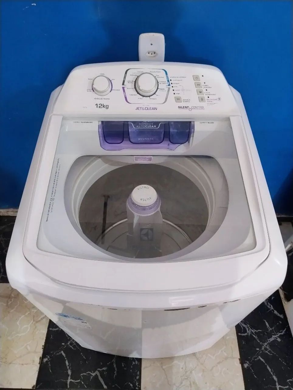 Máquina de Lavar automática Electrolux 12k  - Foto 2